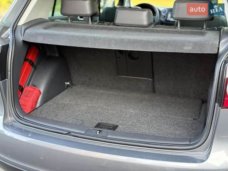 Хэтчбек Volkswagen Golf Plus 2008 в Новой Ушице