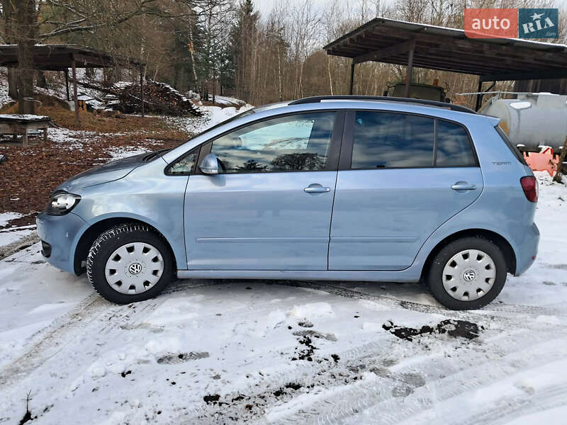 Хэтчбек Volkswagen Golf Plus 2011 в Ужгороде