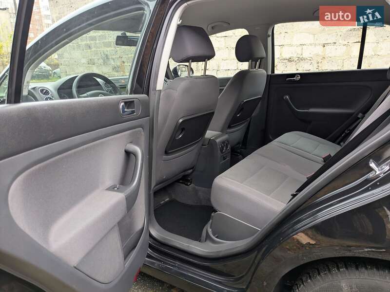 Хетчбек Volkswagen Golf Plus 2005 в Звягелі фото 22 Хетчбек Volkswagen Golf Plus 2005 в Звягелі