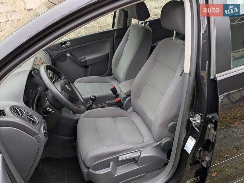 Хетчбек Volkswagen Golf Plus 2005 в Звягелі фото 19 Хетчбек Volkswagen Golf Plus 2005 в Звягелі