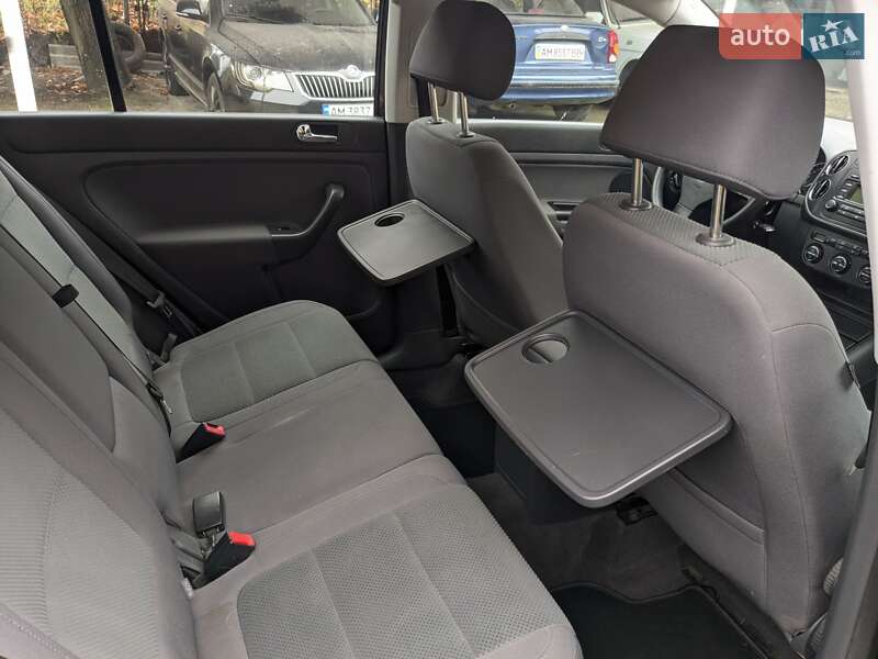 Хетчбек Volkswagen Golf Plus 2005 в Звягелі фото 29 Хетчбек Volkswagen Golf Plus 2005 в Звягелі