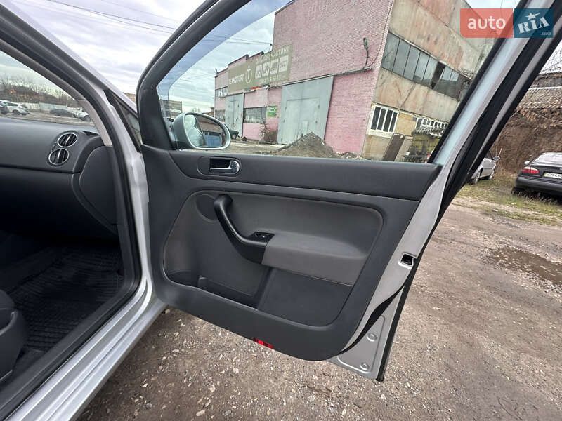 Хэтчбек Volkswagen Golf Plus 2005 в Нежине