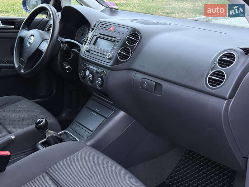 Хетчбек Volkswagen Golf Plus 2006 в Стрию