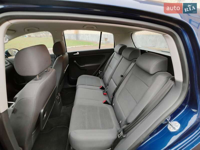 Хэтчбек Volkswagen Golf Plus 2006 в Александрие