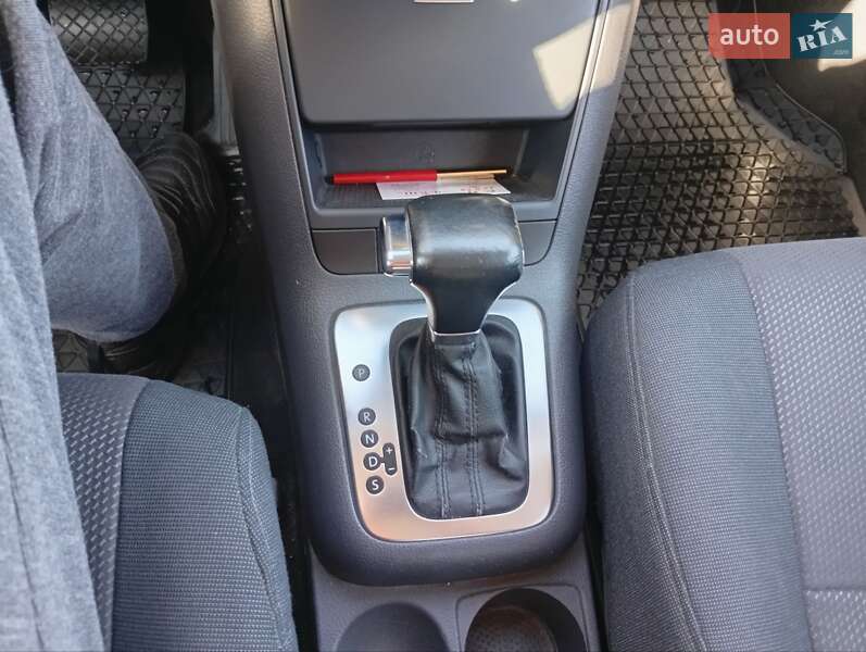 Хэтчбек Volkswagen Golf Plus 2009 в Казатине