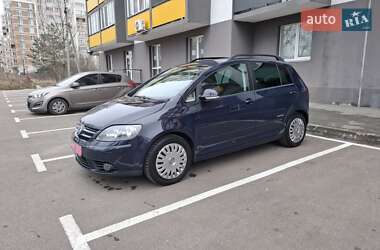 Хэтчбек Volkswagen Golf Plus 2008 в Киеве