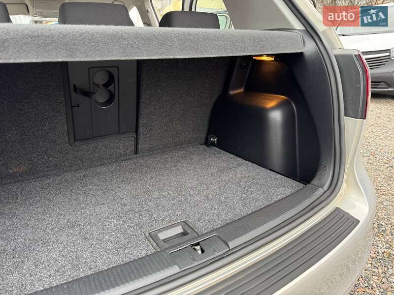 Хэтчбек Volkswagen Golf Plus 2010 в Полтаве фото 33 Хэтчбек Volkswagen Golf Plus 2010 в Полтаве