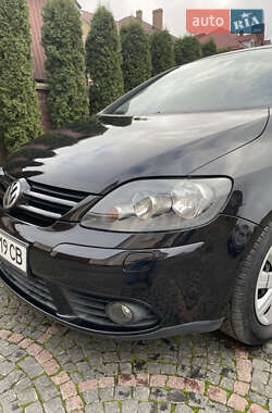 Хэтчбек Volkswagen Golf Plus 2007 в Черновцах