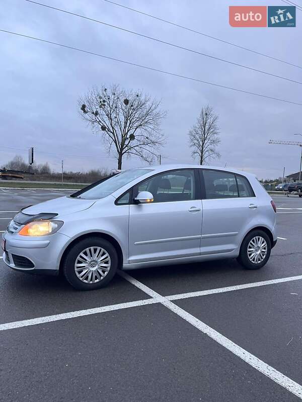 Хэтчбек Volkswagen Golf Plus 2006 в Луцке