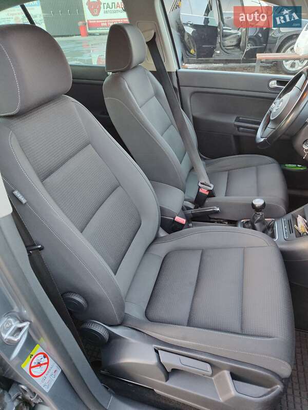 Хетчбек Volkswagen Golf Plus 2011 в Шепетівці