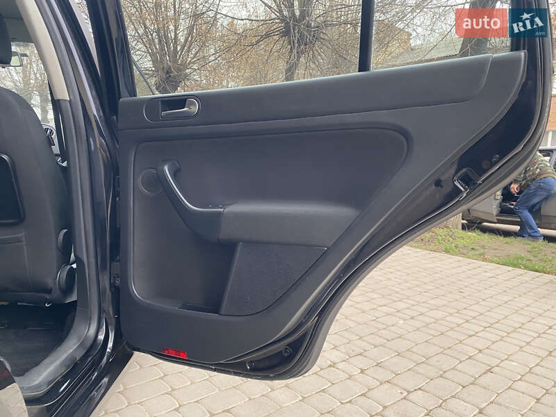 Хетчбек Volkswagen Golf Plus 2010 в Вінниці