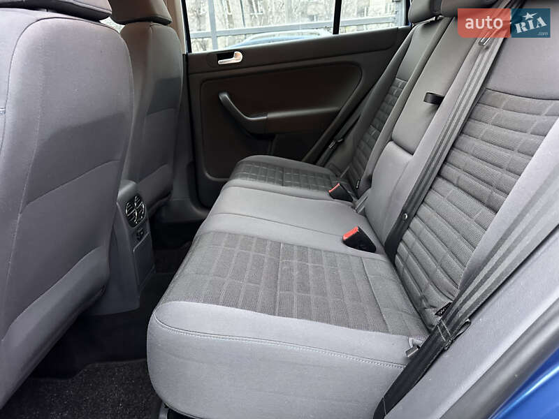 Хетчбек Volkswagen Golf Plus 2008 в Житомирі