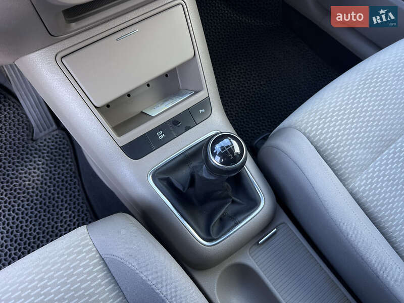 Хэтчбек Volkswagen Golf Plus 2009 в Нововолынске фото 19 Хэтчбек Volkswagen Golf Plus 2009 в Нововолынске