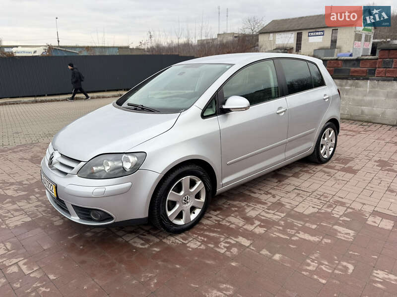 Хетчбек Volkswagen Golf Plus 2006 в Рівному