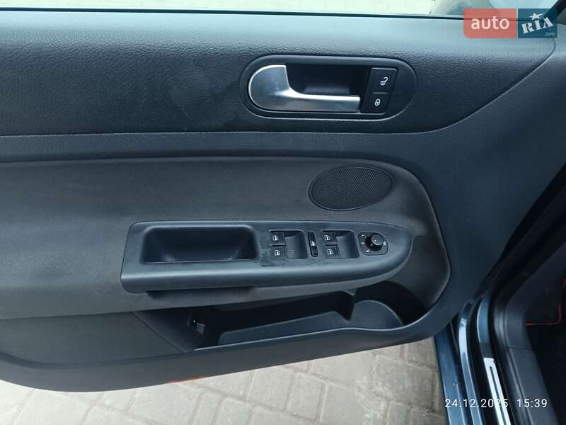 Хэтчбек Volkswagen Golf Plus 2006 в Городке