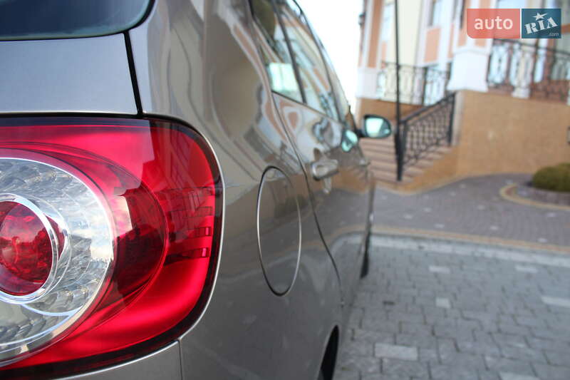 Хетчбек Volkswagen Golf Plus 2010 в Трускавці