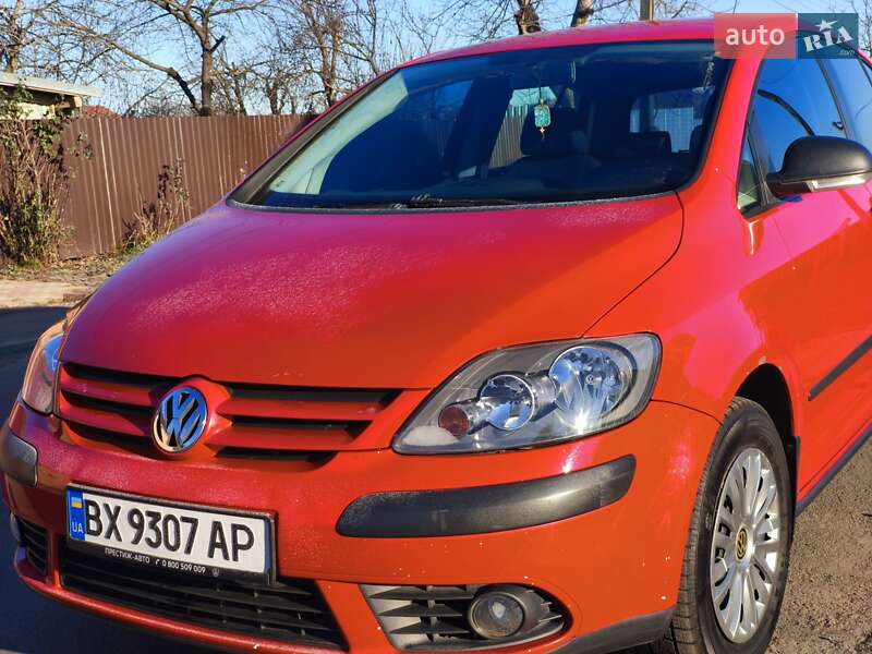 Хэтчбек Volkswagen Golf Plus 2008 в Хмельницком