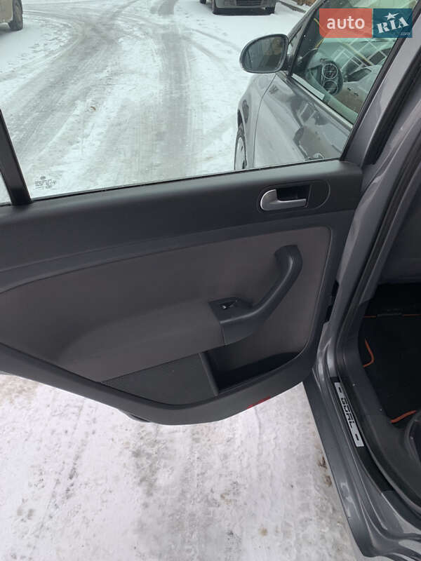 Хетчбек Volkswagen Golf Plus 2006 в Чернігові фото 20 Хетчбек Volkswagen Golf Plus 2006 в Чернігові