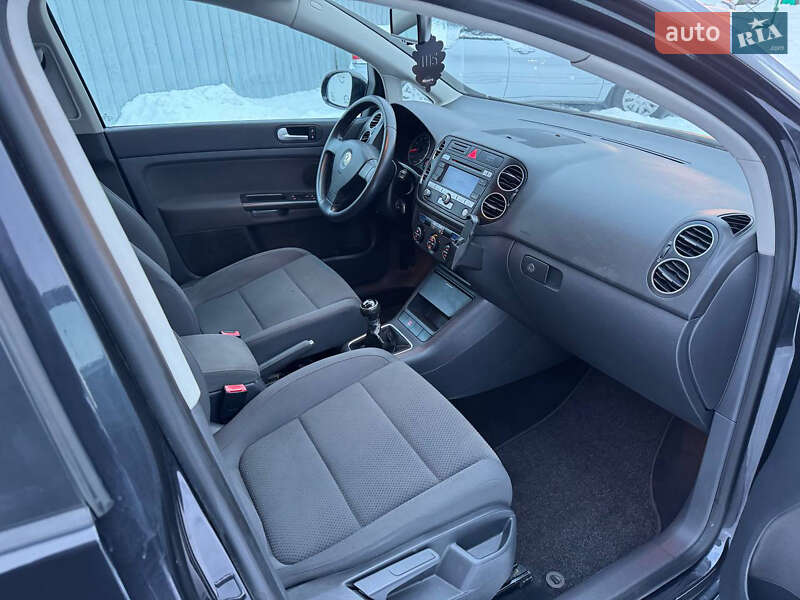 Хетчбек Volkswagen Golf Plus 2008 в Дніпрі