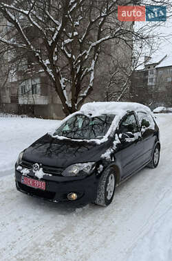 Хетчбек Volkswagen Golf Plus 2010 в Ужгороді