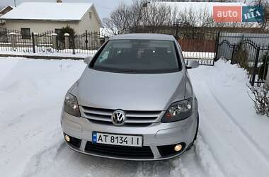 Хэтчбек Volkswagen Golf Plus 2005 в Надворной