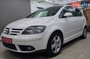 Хэтчбек Volkswagen Golf Plus 2008 в Первомайске