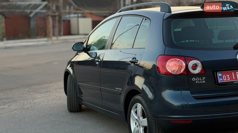 Хэтчбек Volkswagen Golf Plus 2008 в Запорожье