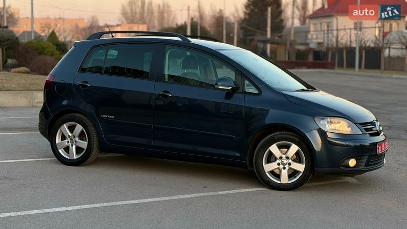 Хэтчбек Volkswagen Golf Plus 2008 в Запорожье