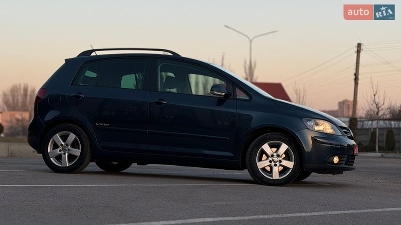 Хэтчбек Volkswagen Golf Plus 2008 в Запорожье