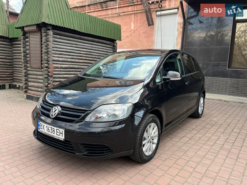 Хэтчбек Volkswagen Golf Plus 2005 в Могилев-Подольске