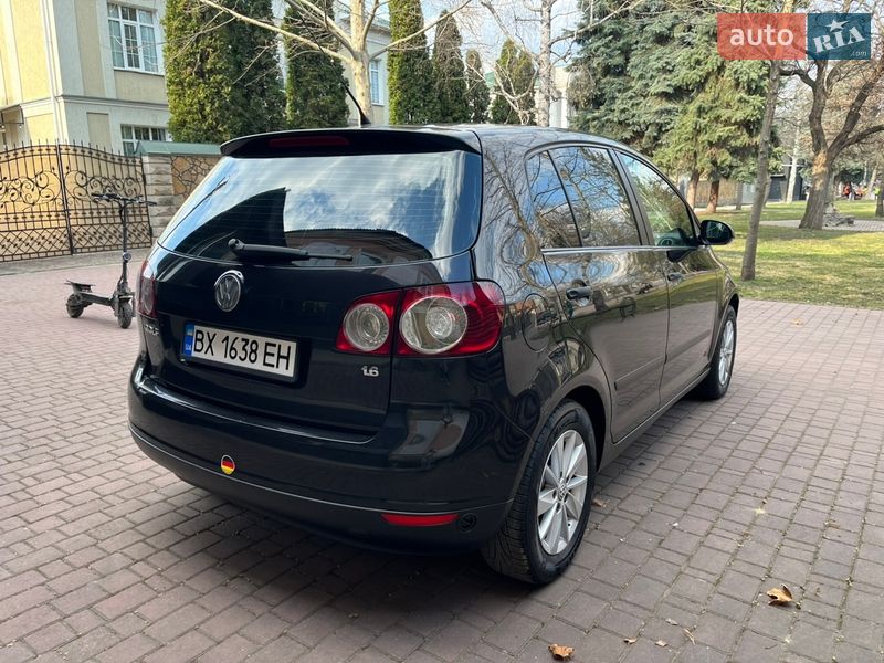 Хэтчбек Volkswagen Golf Plus 2005 в Могилев-Подольске
