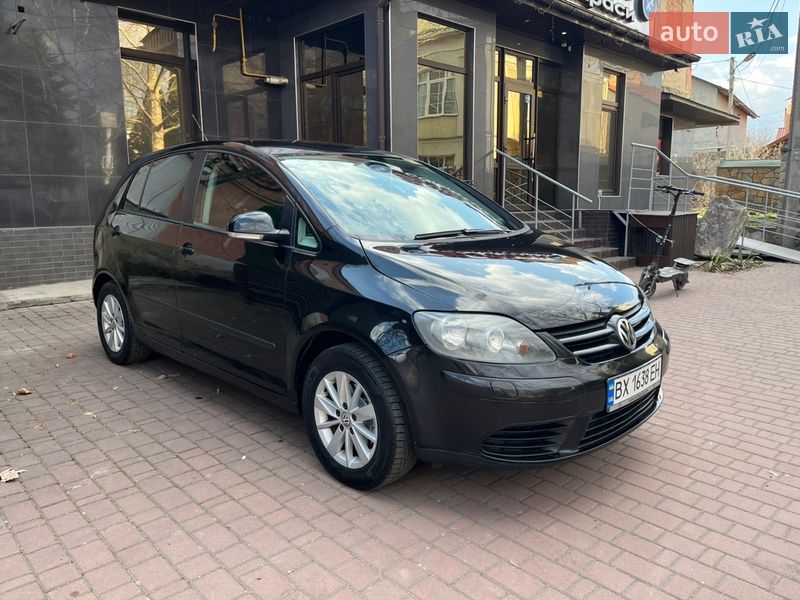 Хэтчбек Volkswagen Golf Plus 2005 в Могилев-Подольске