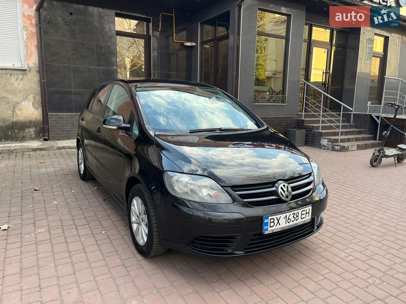 Хэтчбек Volkswagen Golf Plus 2005 в Могилев-Подольске