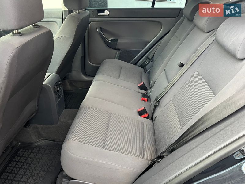 Хэтчбек Volkswagen Golf Plus 2005 в Могилев-Подольске