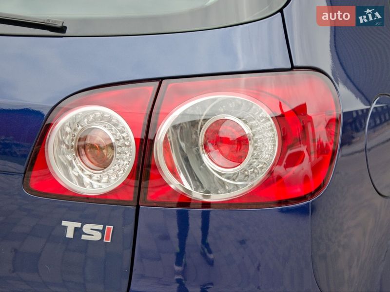 Хэтчбек Volkswagen Golf Plus 2010 в Сарнах