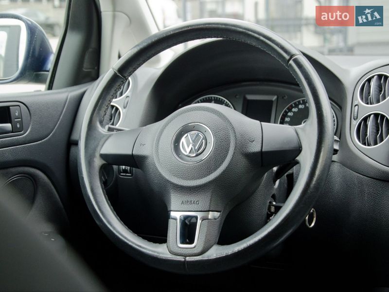 Хэтчбек Volkswagen Golf Plus 2010 в Сарнах