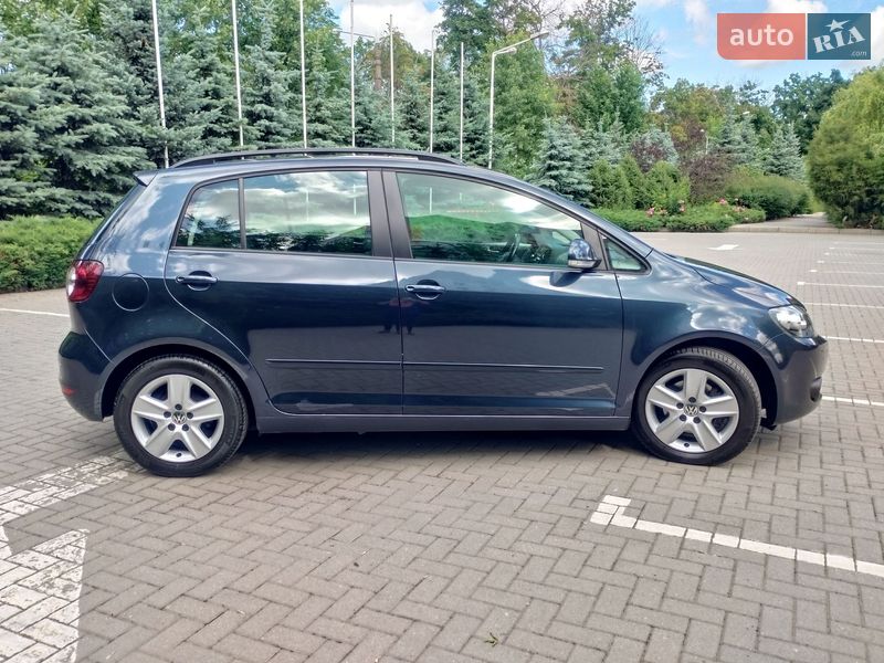 Хэтчбек Volkswagen Golf Plus 2009 в Харькове