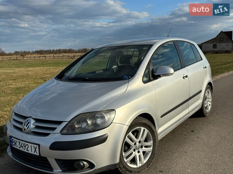 Хэтчбек Volkswagen Golf Plus 2005 в Сарнах