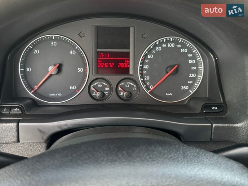 Хэтчбек Volkswagen Golf Plus 2005 в Сарнах