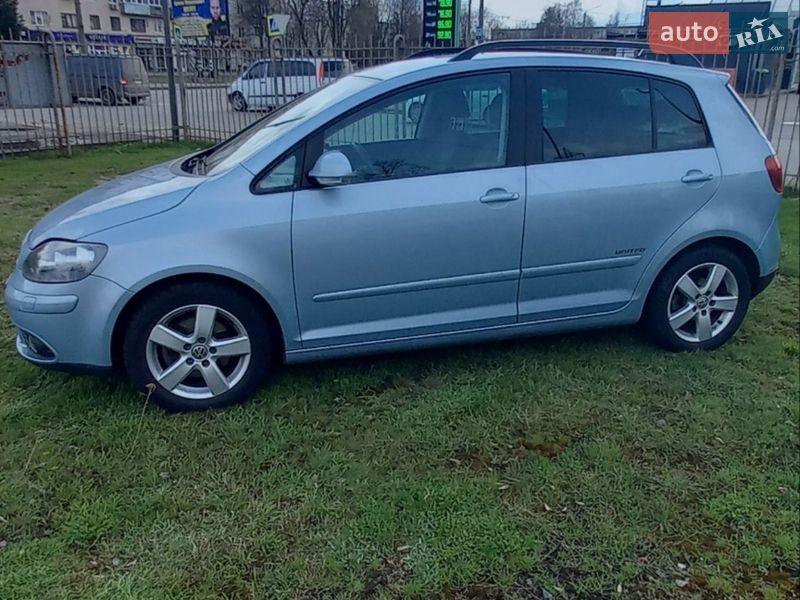 Хэтчбек Volkswagen Golf Plus 2008 в Сумах