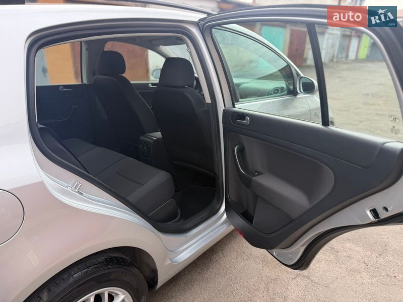 Хэтчбек Volkswagen Golf Plus 2010 в Христиновке