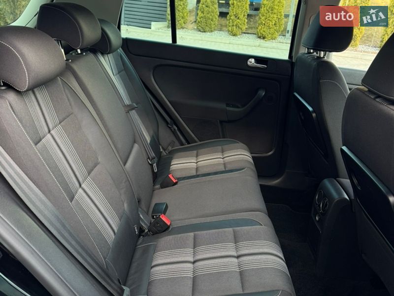 Хэтчбек Volkswagen Golf Plus 2013 в Ровно