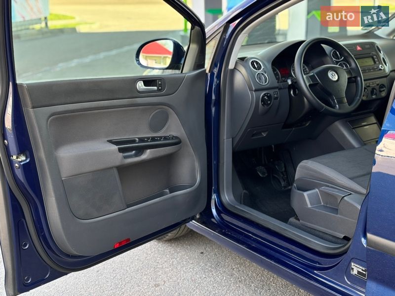 Хэтчбек Volkswagen Golf Plus 2006 в Миргороде