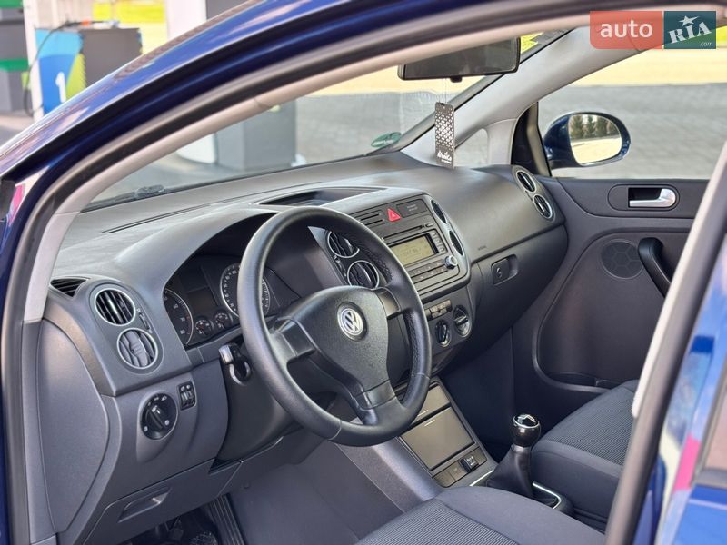 Хэтчбек Volkswagen Golf Plus 2006 в Миргороде