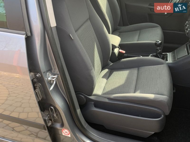 Хэтчбек Volkswagen Golf Plus 2006 в Ивано-Франковске