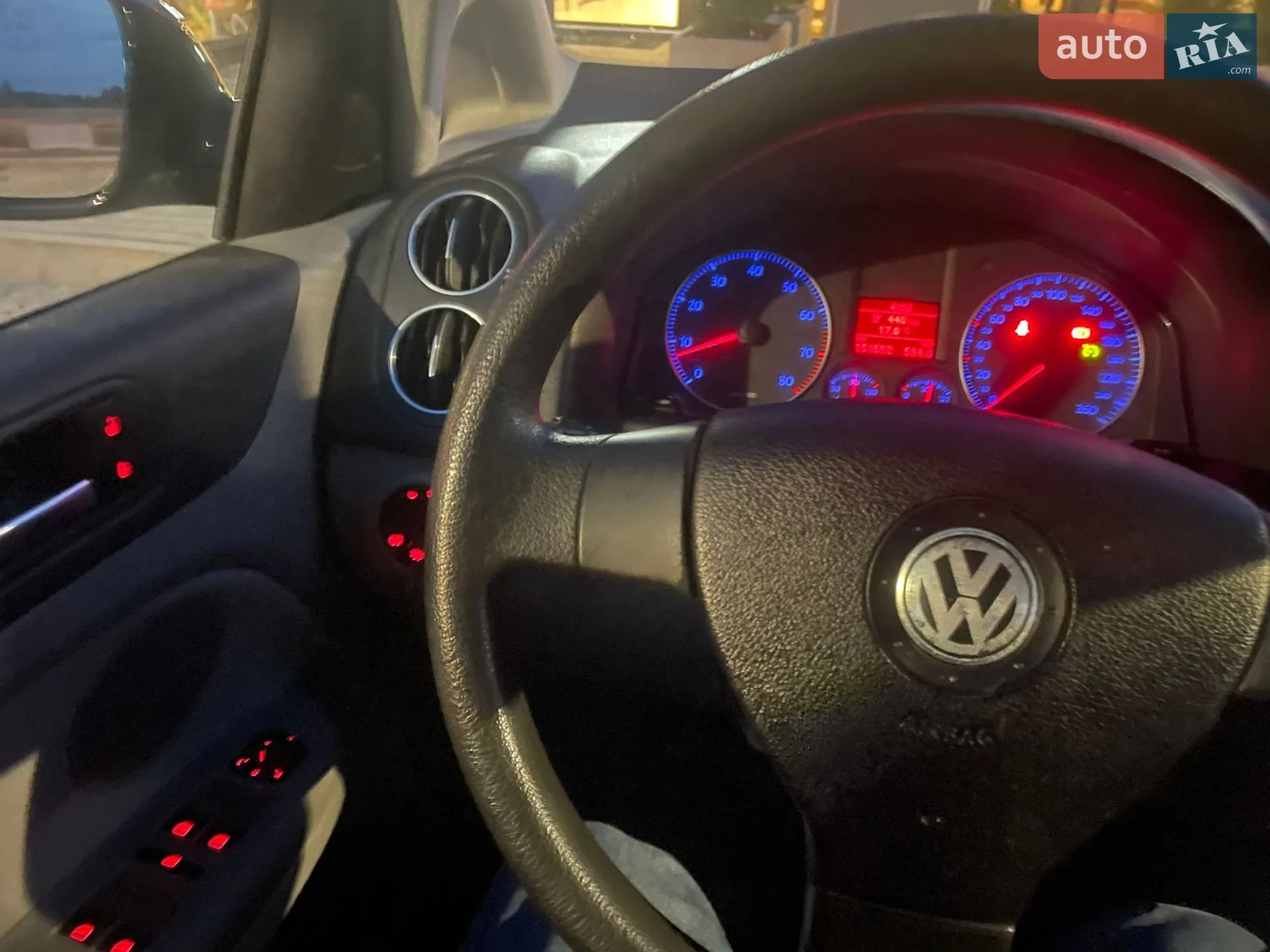 2019 Toyota Land Cruiser - мініатюра 25