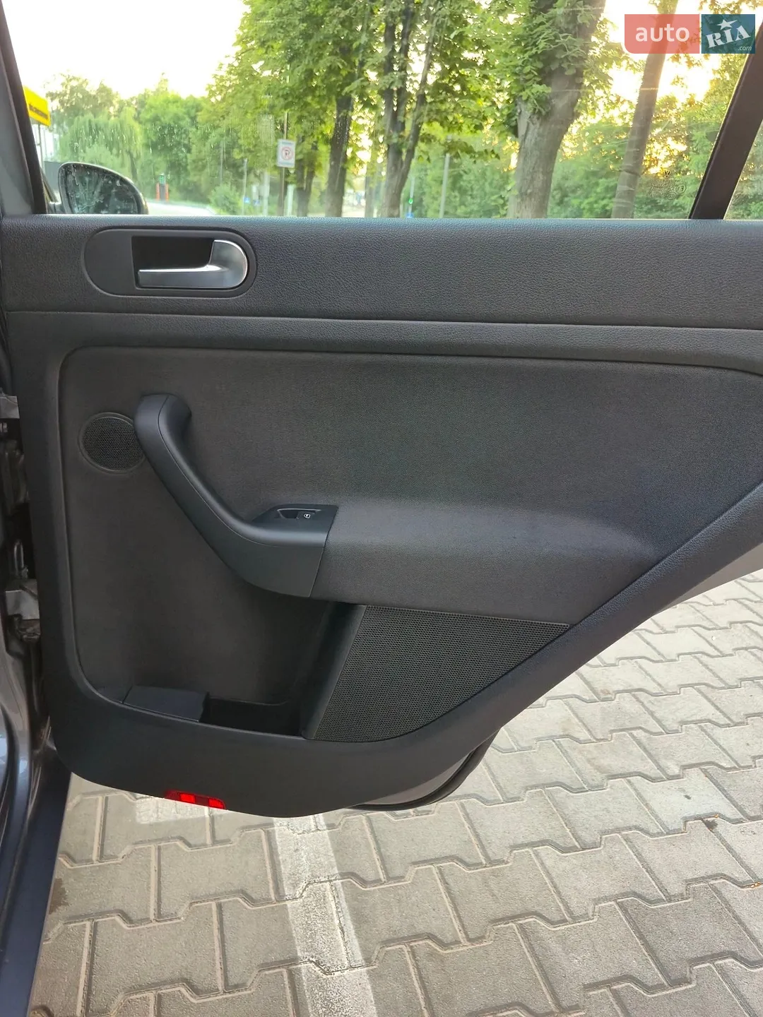 2010 Volkswagen Golf Plus - мініатюра 32