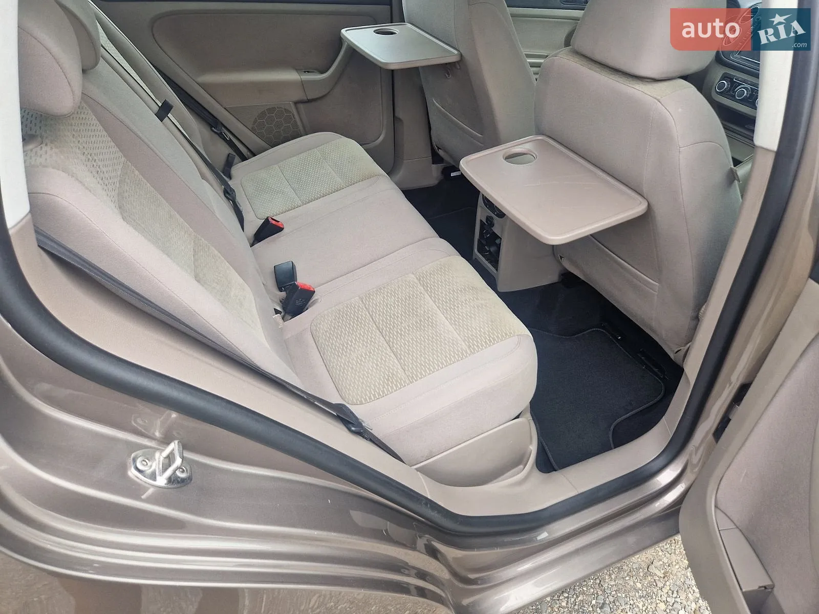 2010 Volkswagen Golf Plus - мініатюра 11