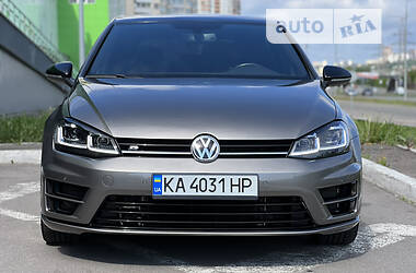 Хетчбек Volkswagen Golf R 2015 в Києві