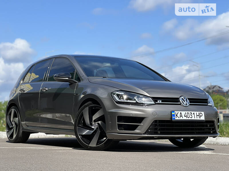 Хетчбек Volkswagen Golf R 2015 в Києві